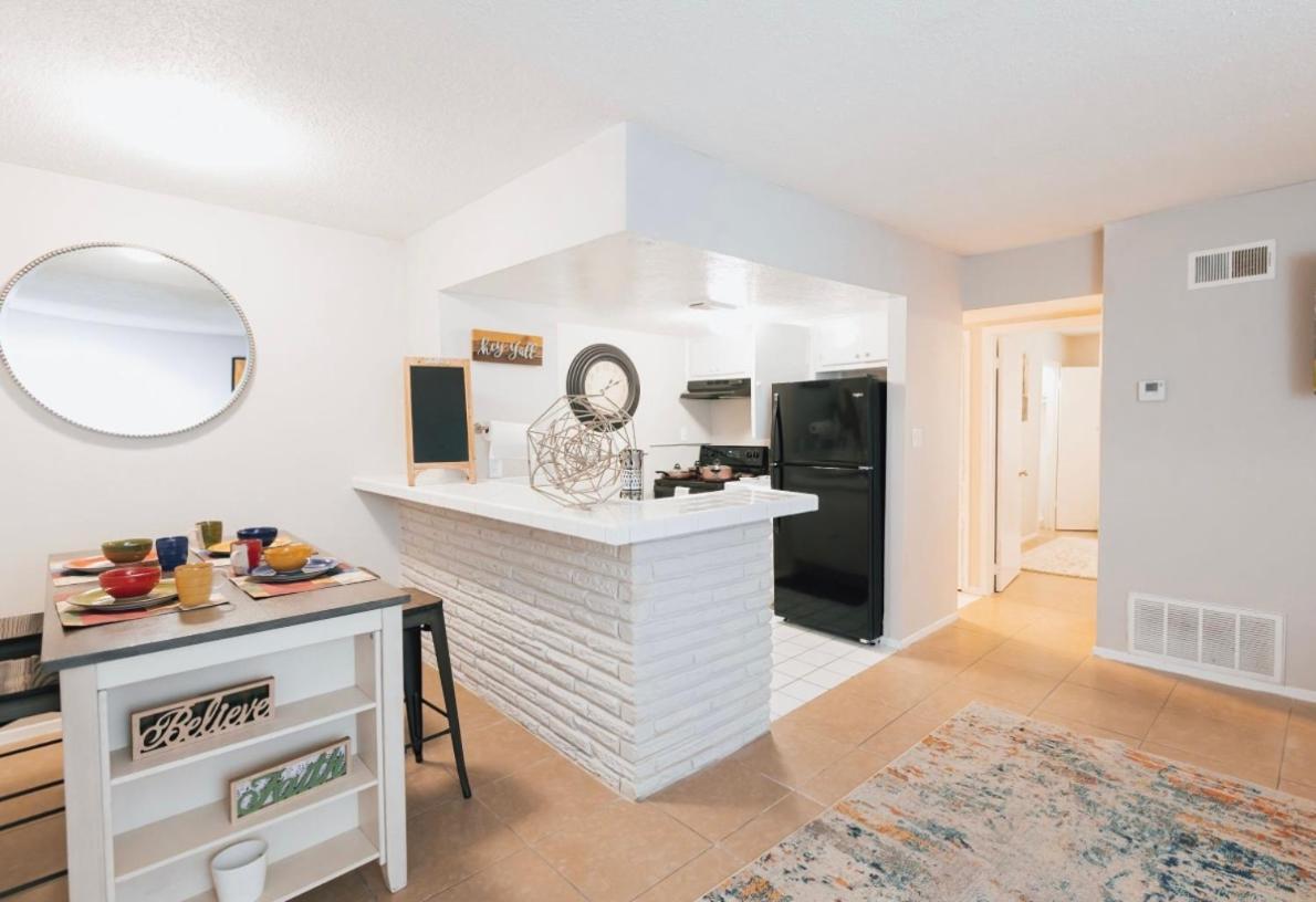 Enticing 1Br Apartment In The Heart Of The Heights Houston Ngoại thất bức ảnh